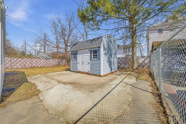 37 Frances St, Brockton, MA 02301