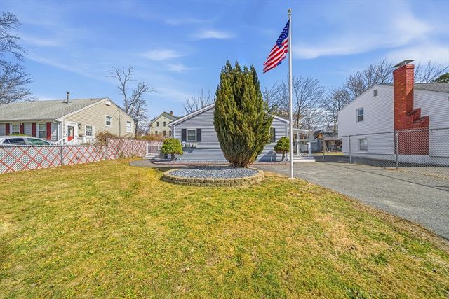 37 Frances St, Brockton, MA 02301