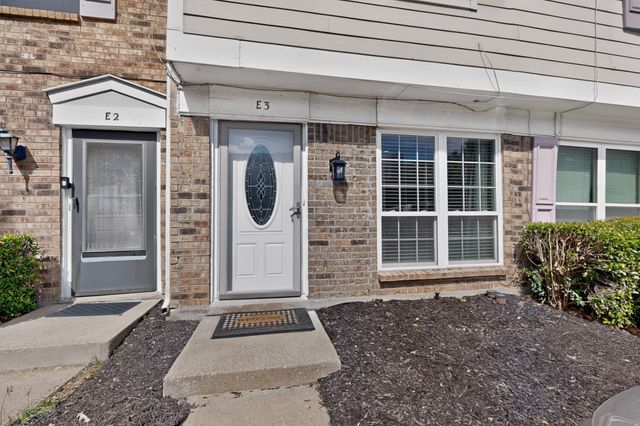 617 Carriagehouse Lane 3, Garland, TX 75040