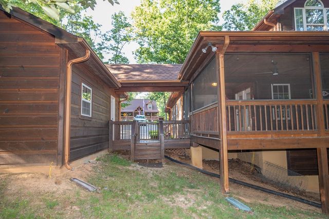 182 Oak Hills Drive, Morganton, GA 30560