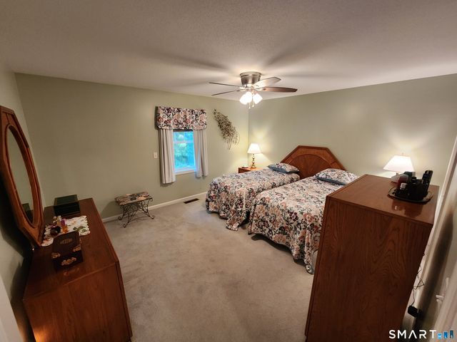 1943 Logans Way, Windsor, CT 06095