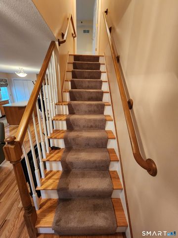 1943 Logans Way, Windsor, CT 06095
