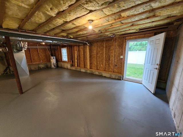 1943 Logans Way, Windsor, CT 06095