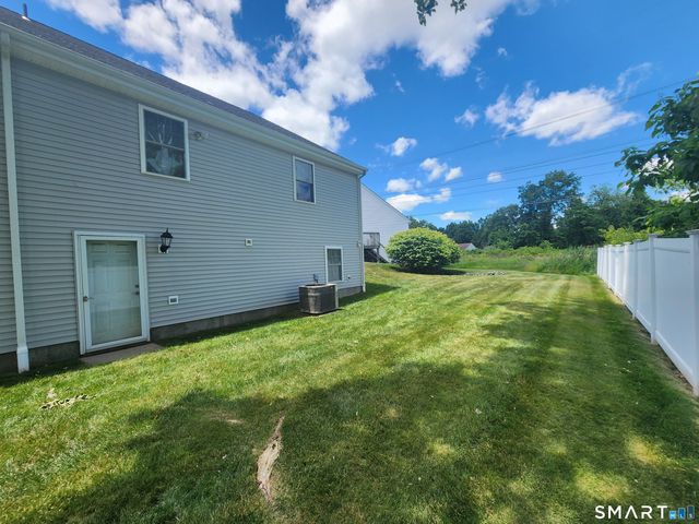 1943 Logans Way, Windsor, CT 06095