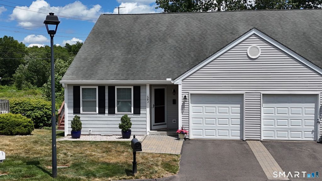 1943 Logans Way, Windsor, CT 06095