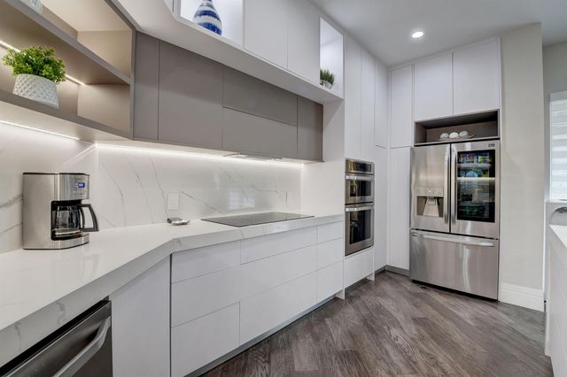 921 Osceola Drive Unit 4, Boca Raton, FL 33432
