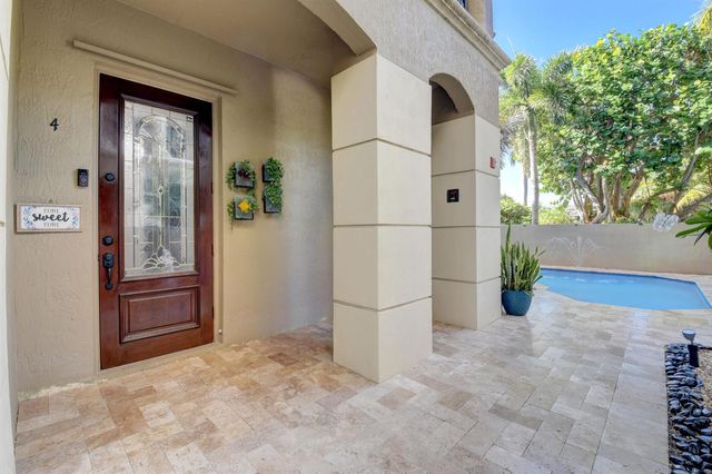 921 Osceola Drive Unit 4, Boca Raton, FL 33432