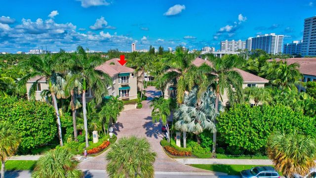 921 Osceola Drive Unit 4, Boca Raton, FL 33432