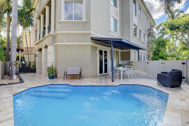921 Osceola Drive Unit 4, Boca Raton, FL 33432