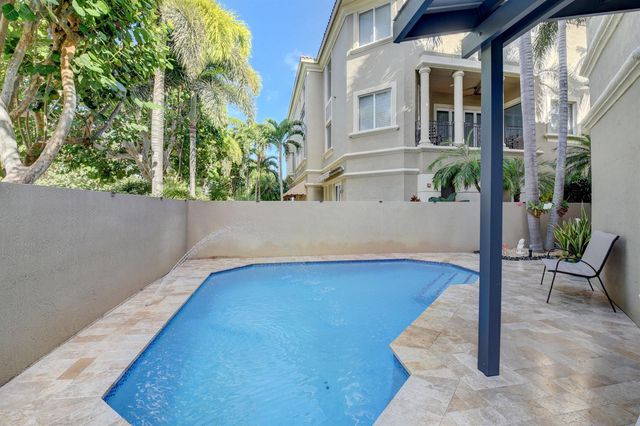 921 Osceola Drive Unit 4, Boca Raton, FL 33432
