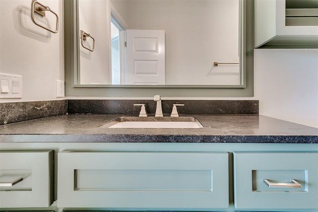 13313 Porto Lane, Oklahoma City, OK 73170