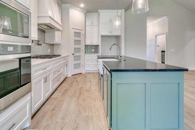 13313 Porto Lane, Oklahoma City, OK 73170