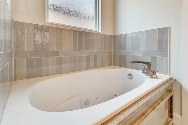 13313 Porto Lane, Oklahoma City, OK 73170