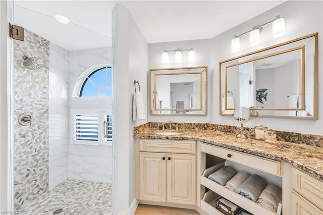 2611 Citrus Lake DR # C105, Naples, FL 34109