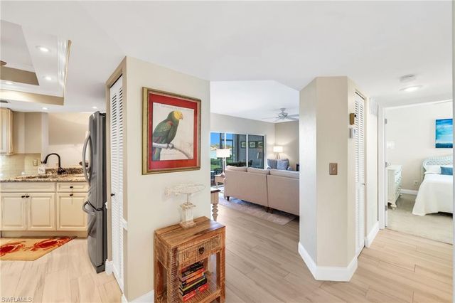 2611 Citrus Lake DR # C105, Naples, FL 34109