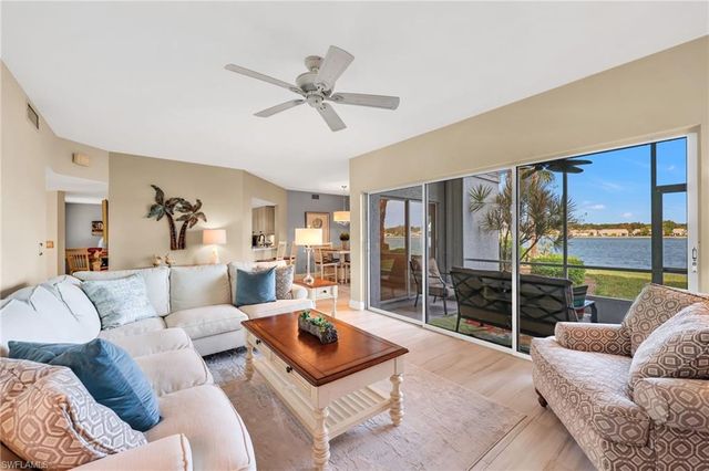 2611 Citrus Lake DR # C105, Naples, FL 34109