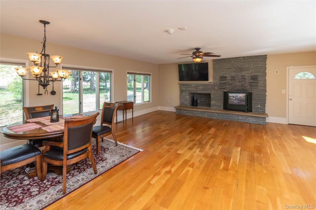 571 Route 17M, Middletown, NY 10940