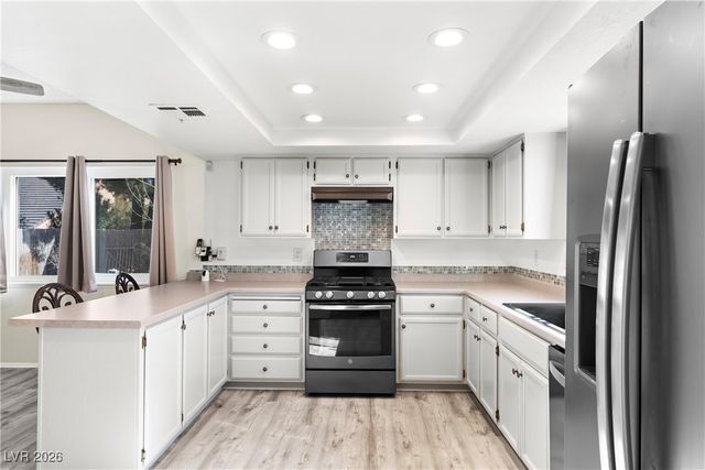 2324 Collanade Court, Las Vegas, NV 89128