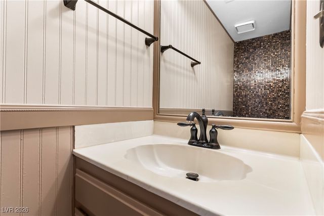 2324 Collanade Court, Las Vegas, NV 89128