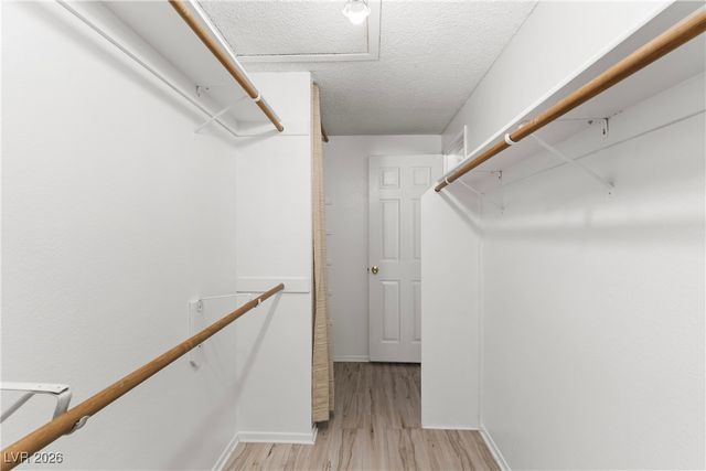 2324 Collanade Court, Las Vegas, NV 89128