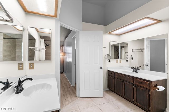 2324 Collanade Court, Las Vegas, NV 89128