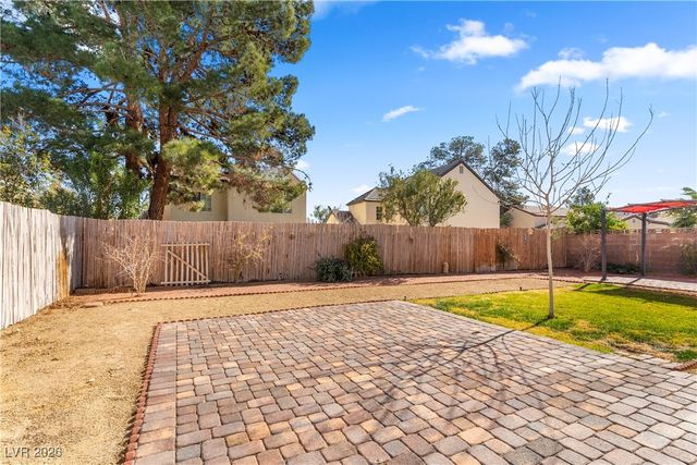 2324 Collanade Court, Las Vegas, NV 89128