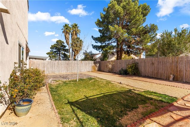 2324 Collanade Court, Las Vegas, NV 89128