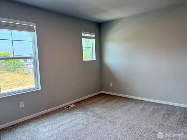 10044 5th Avenue SW, Seattle, WA 98146