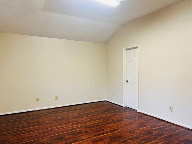 8239 Squires Place Drive, Houston, TX 77083