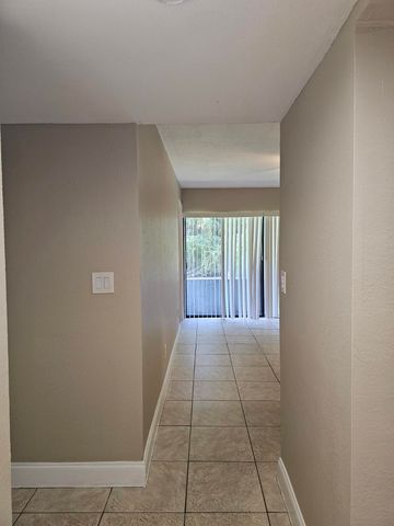 1700 N Congress Avenue 104, West Palm Beach, FL 33401