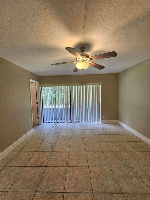 1700 N Congress Avenue 104, West Palm Beach, FL 33401