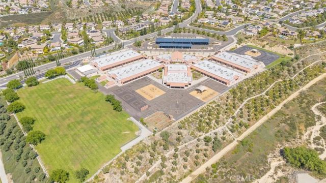 45000 Vine Cliff, Temecula, CA 92592