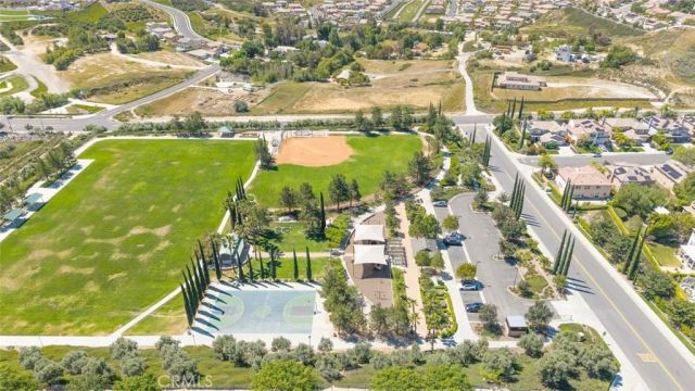 45000 Vine Cliff, Temecula, CA 92592