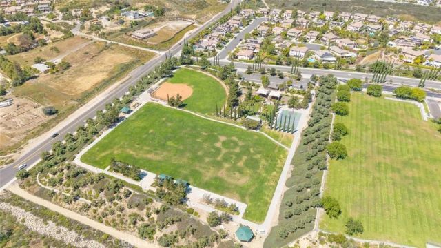 45000 Vine Cliff, Temecula, CA 92592