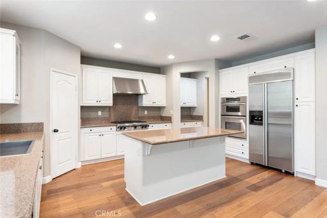 45000 Vine Cliff, Temecula, CA 92592