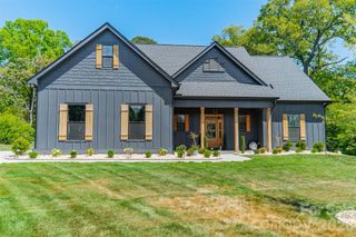 5201 Meadowland Parkway, Monroe, NC 28112