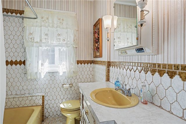 122 Caporal Street, Cranston, RI 02910