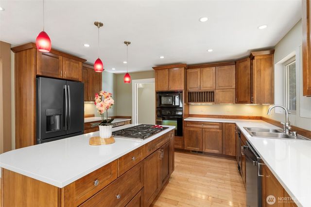 27201 State Highway 3 NE, Poulsbo, WA 98370