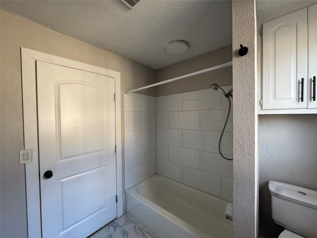 917 W Sears Street, Denison, TX 75020