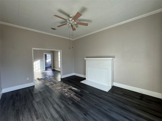 917 W Sears Street, Denison, TX 75020