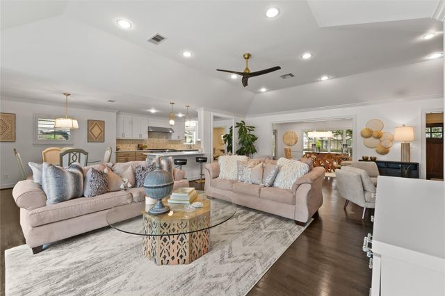7903 Burgoyne Road, Houston, TX 77063