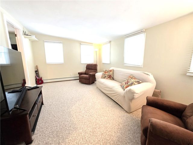 131 Meadow Circle, Irondequoit, NY 14609