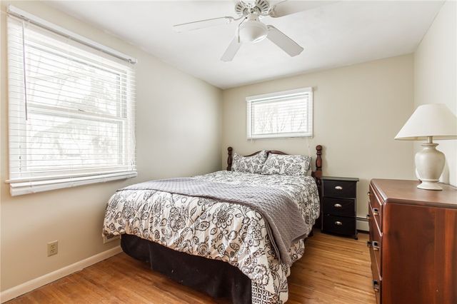 131 Meadow Circle, Irondequoit, NY 14609