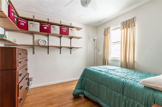 131 Meadow Circle, Irondequoit, NY 14609