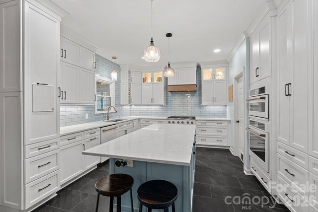 8621 Summerfield Lane, Huntersville, NC 28078