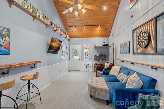 8621 Summerfield Lane, Huntersville, NC 28078