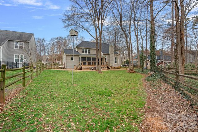 8621 Summerfield Lane, Huntersville, NC 28078
