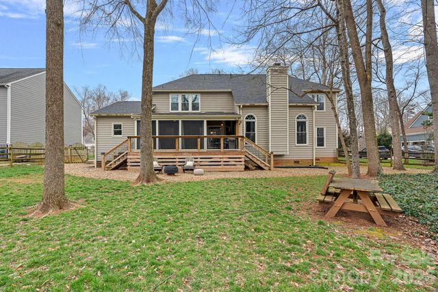 8621 Summerfield Lane, Huntersville, NC 28078