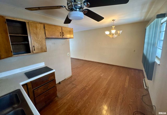 3713 W PAGEWOOD Drive, Peoria, IL 61615