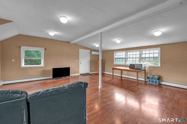 1105 Northrop Road, Wallingford, CT 06492